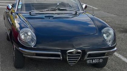 Alfa Romeo Spider (Duetto) Series 1