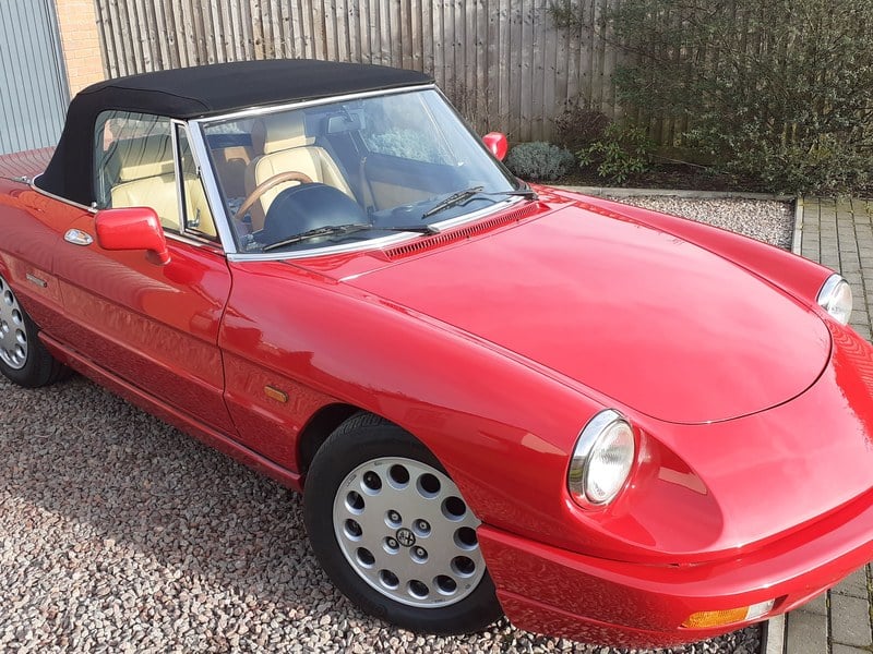 1991 Alfa Romeo Spider Veloce 2000