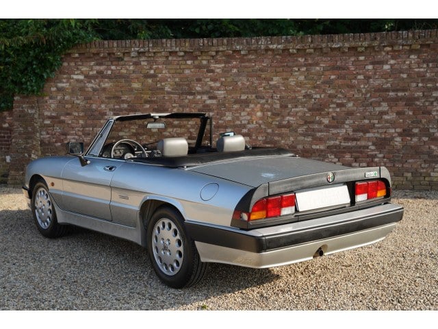 1987 Alfa Romeo Spider - 2 1987 Alfa Romeo Spider - 2