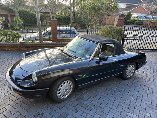 1991 Alfa Romeo Spider (LHD)