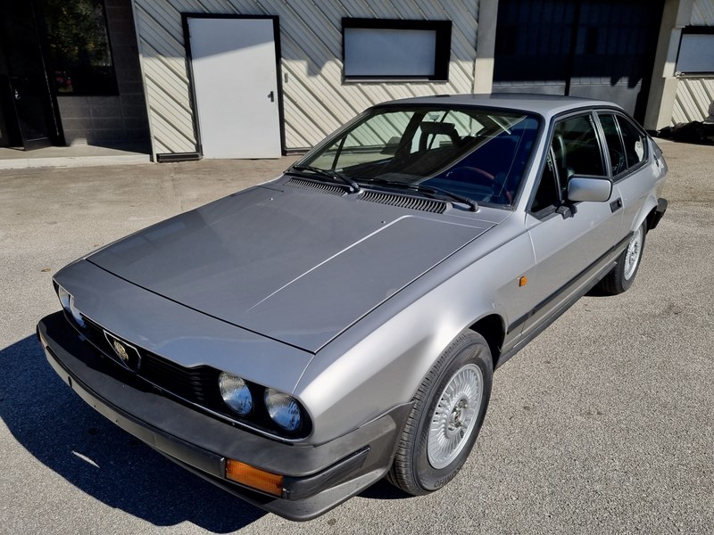 1985 Alfa Romeo GTV GTV 2.0 (1980 - 1987)