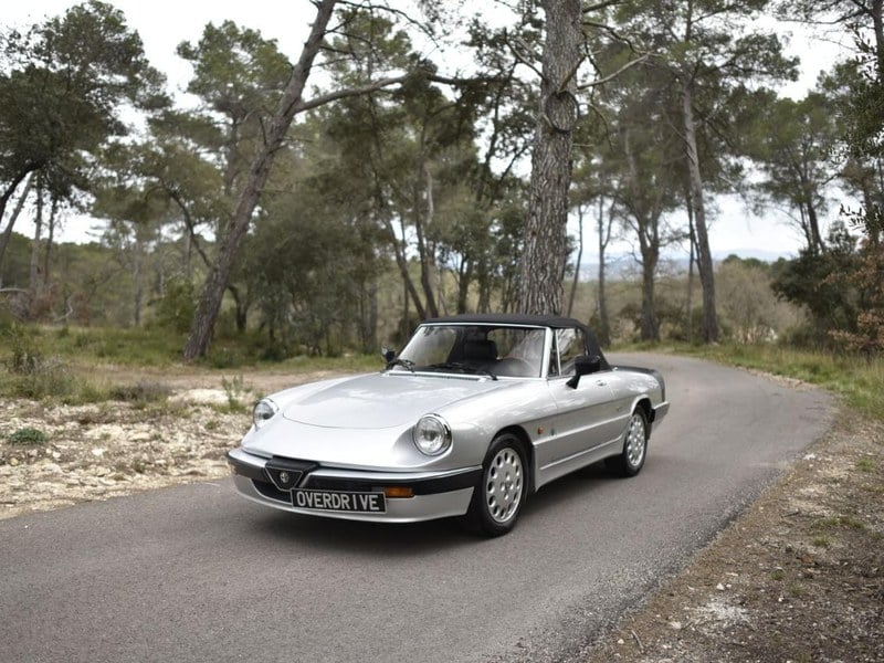 1987 Alfa Romeo Spider Quadrifoglio Verde