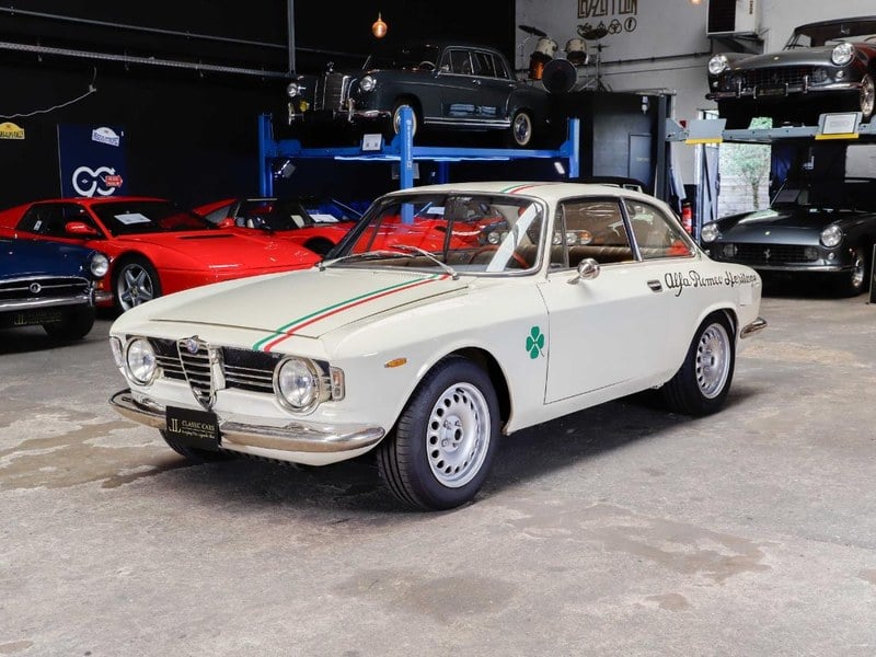 1967 Alfa Romeo Giulia Sprint GT Type 105