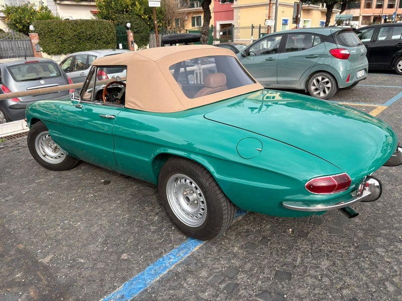 1969 Alfa Romeo Spider (Duetto) - 2 1969 Alfa Romeo Spider (Duetto) - 2