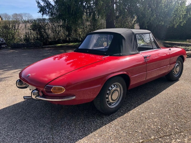 1970 Alfa Romeo Spider (Duetto) - 2 1970 Alfa Romeo Spider (Duetto) - 2