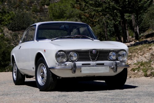 1974 Alfa Romeo 2000 GT Veloce Bertone