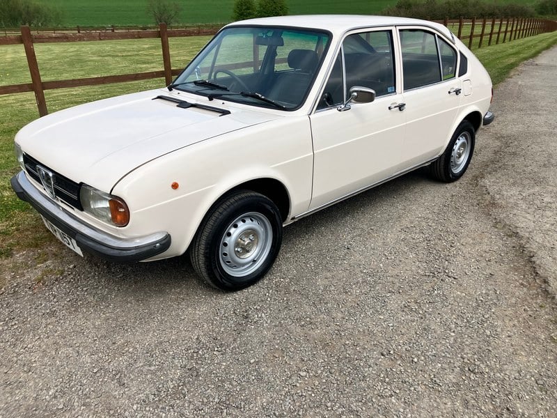 1979 Alfa Romeo Alfasud - 2 1979 Alfa Romeo Alfasud - 2