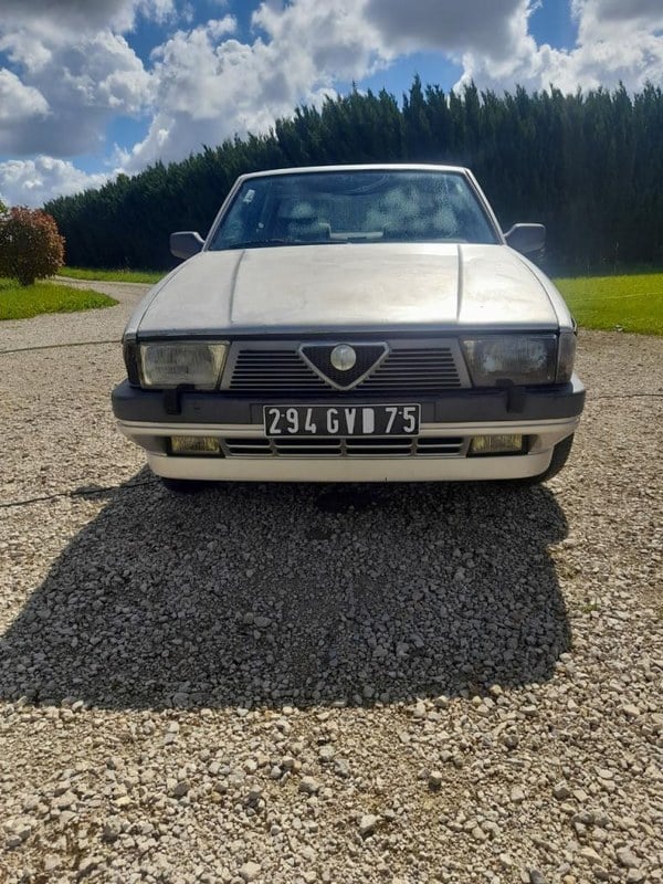 1988 Alfa Romeo 75 - 1 1988 Alfa Romeo 75 - 1