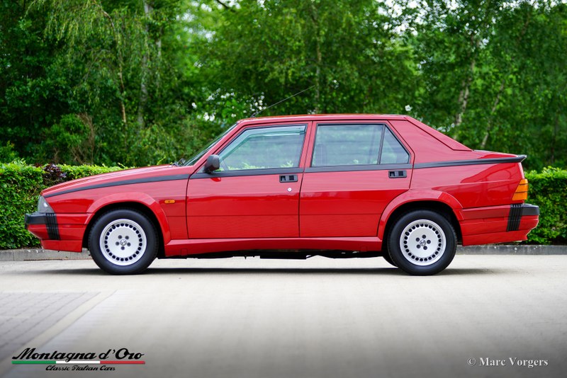 1988 Alfa Romeo 75 - 2 1988 Alfa Romeo 75 - 2