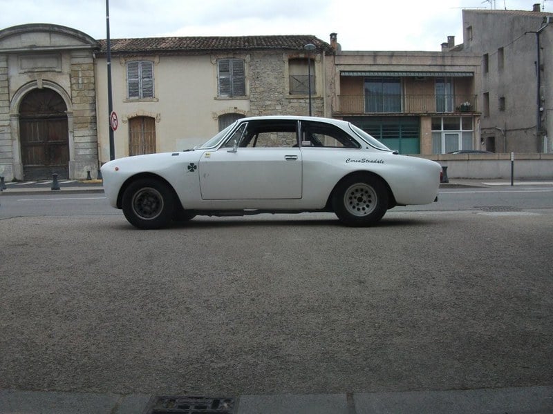1966 Alfa Romeo Giulia - 1 1966 Alfa Romeo Giulia - 1