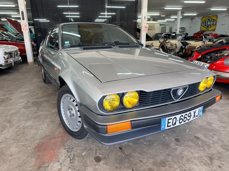 1984 Alfa Romeo GTV - 1 1984 Alfa Romeo GTV - 1
