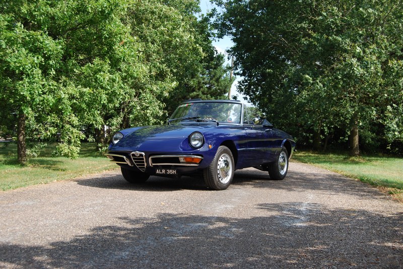 1969 Alfa Romeo Spider (Duetto) - 2 1969 Alfa Romeo Spider (Duetto) - 2