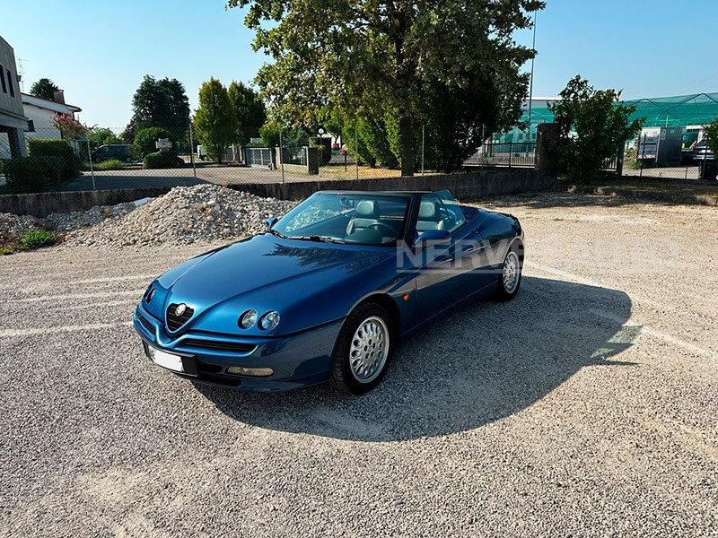 1995 Alfa Romeo Spider - 1 1995 Alfa Romeo Spider - 1