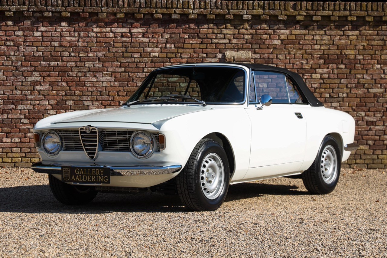 1966 Alfa Romeo Giulia GTC Comprehensively restored, foto 1