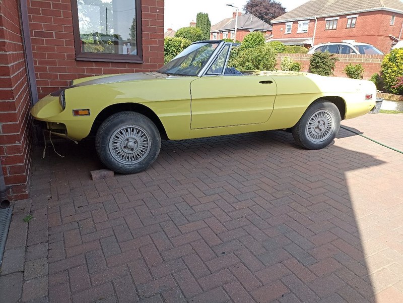 1974 Alfa Romeo Spider - 1 1974 Alfa Romeo Spider - 1