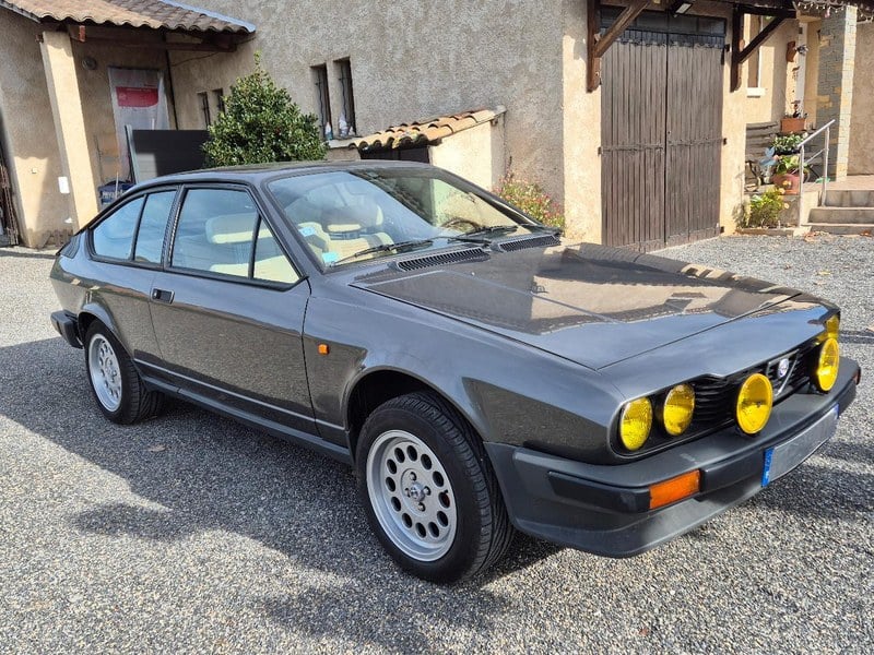 1981 Alfa Romeo GTV - 1 1981 Alfa Romeo GTV - 1