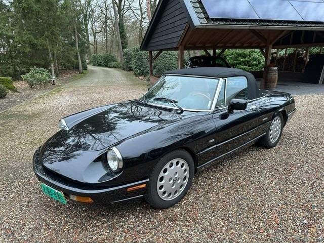 1991 Alfa Romeo Spider - 1 1991 Alfa Romeo Spider - 1
