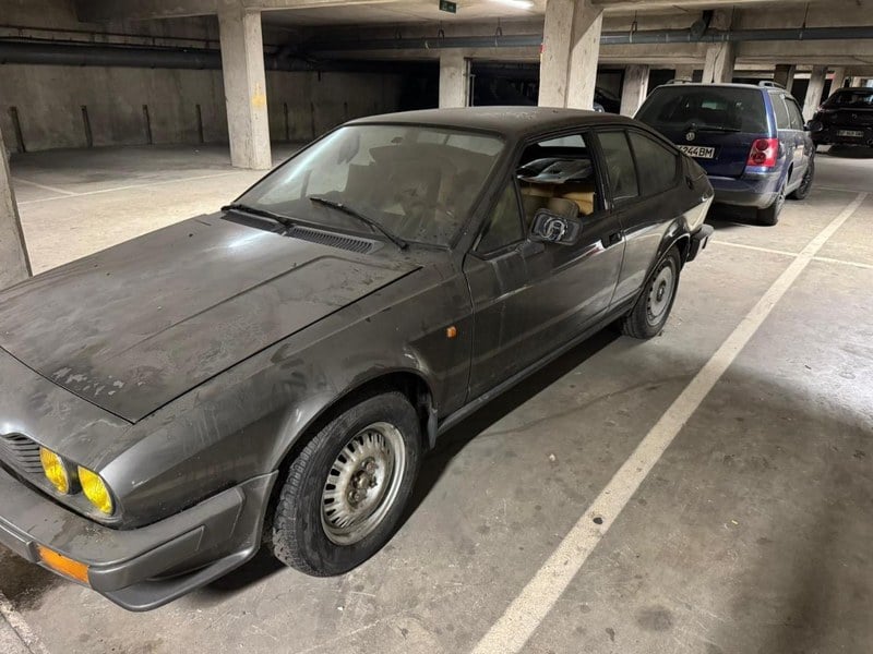 1982 Alfa Romeo GTV - 1 1982 Alfa Romeo GTV - 1