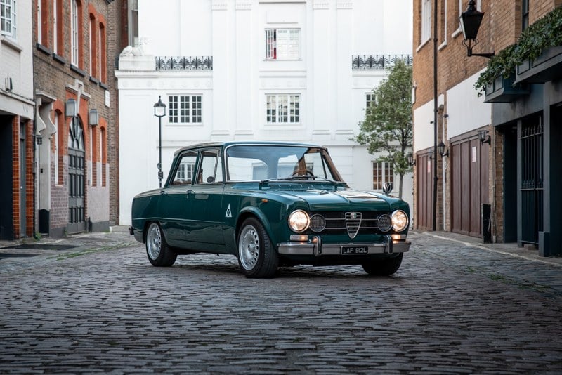 1972 Alfa Romeo Giulia - 1 1972 Alfa Romeo Giulia - 1