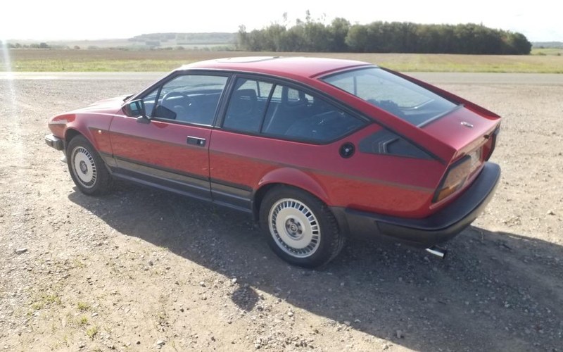 1986 Alfa Romeo GTV - 2 1986 Alfa Romeo GTV - 2
