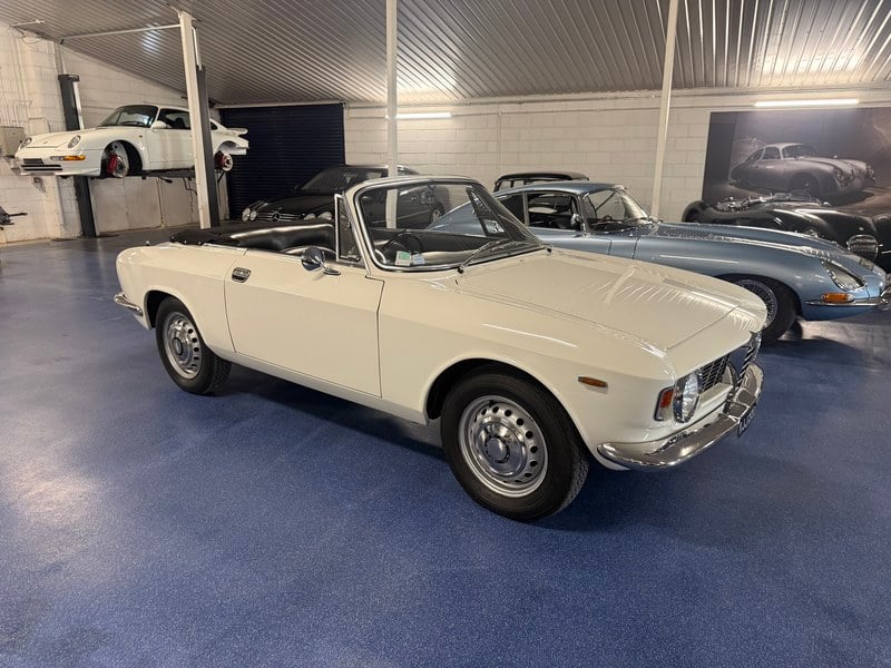 1966 Alfa Romeo Giulia - 1 1966 Alfa Romeo Giulia - 1