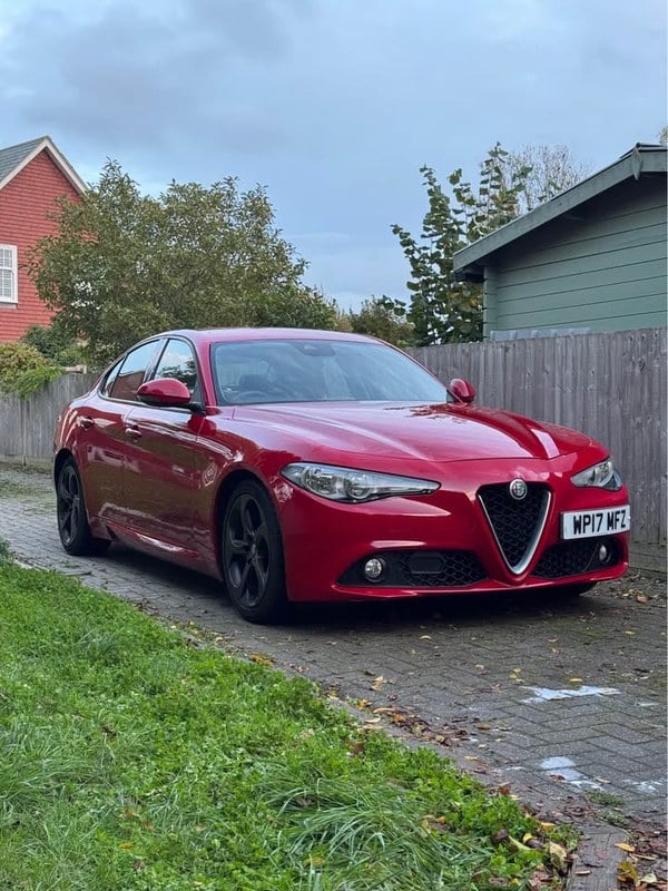 2017 Alfa Romeo Giulia - 1 2017 Alfa Romeo Giulia - 1