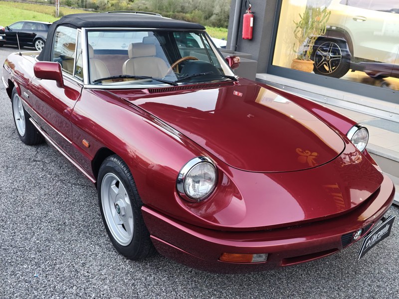 1990 Alfa Romeo Spider (Duetto) - 2 1990 Alfa Romeo Spider (Duetto) - 2