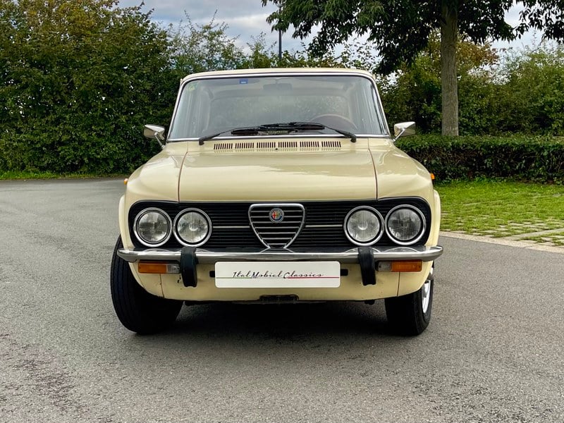 1977 Alfa Romeo Giulia - 2 1977 Alfa Romeo Giulia - 2