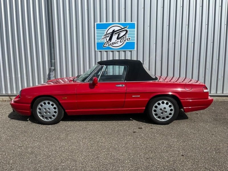 1991 Alfa Romeo Spider - 1 1991 Alfa Romeo Spider - 1