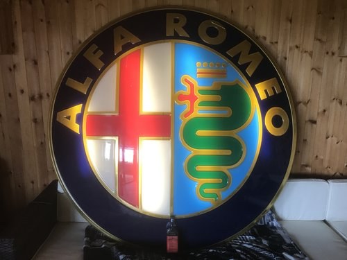 Alfa Romeo dealership sign HUGE In vendita