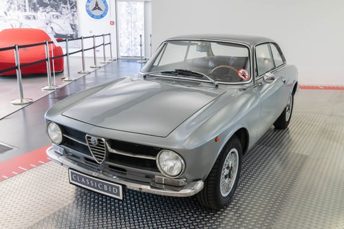 1972 Alfa Romeo GT 1300 Junior *11 may* CLASSICBID AUCTION In vendita all'asta