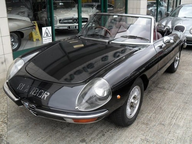 Alfa Romeo 2000 Spider RHD