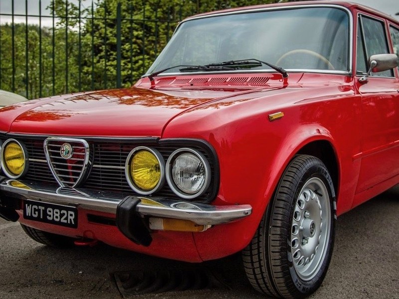ALFA ROMEO GIULIA SUPER NUOVA WITH 1750 GTV ENGINE