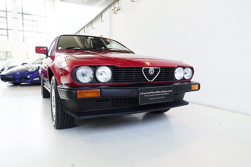 1985 Alfa GTV, Designed by Guigiaro, Australian delivered, books In vendita