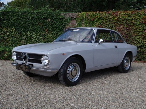 1971 Alfa Romeo 1300 GT superb original condition!!! For Sale