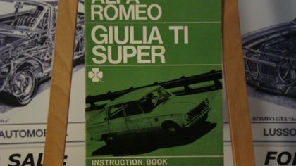 Alfa romeo Giulia TI Super instruction book