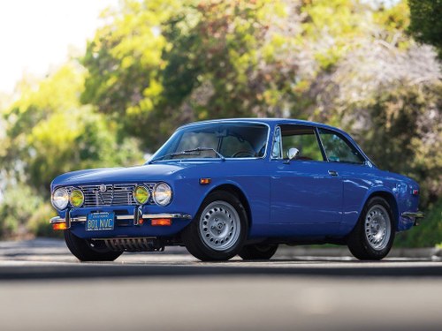 1974 Alfa Romeo 2000 GT Veloce by Bertone For Sale by Auction