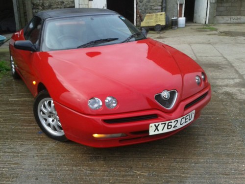 2000 Alfa Romeo Spider Lusso twin spark 16V, 1970 cc. For Sale by Auction