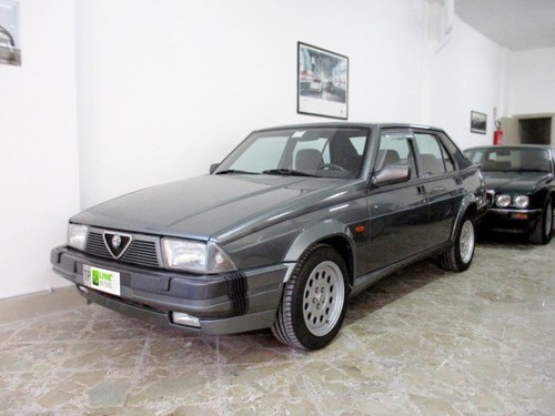 ALFA ROMEO 75 3.0 V6 (1988) preserved In vendita