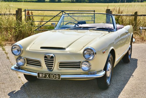 1963 Alfa Romeo 2600 Spider by Touring RHD For Sale