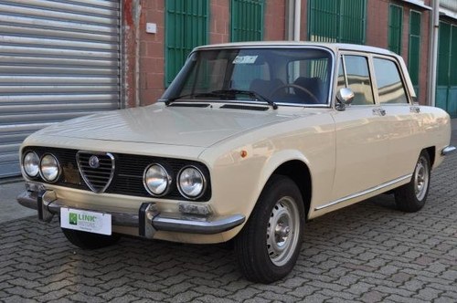 1976 Alfa Romeo 2000 For Sale