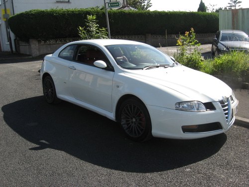 2008 08-reg Alfa Romeo GT 2.0 JTS Lusso coupe For Sale