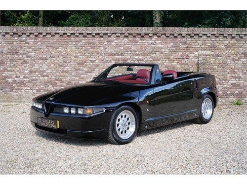1992 Alfa Romeo RZ only 19493 kms! Full Service history For Sale