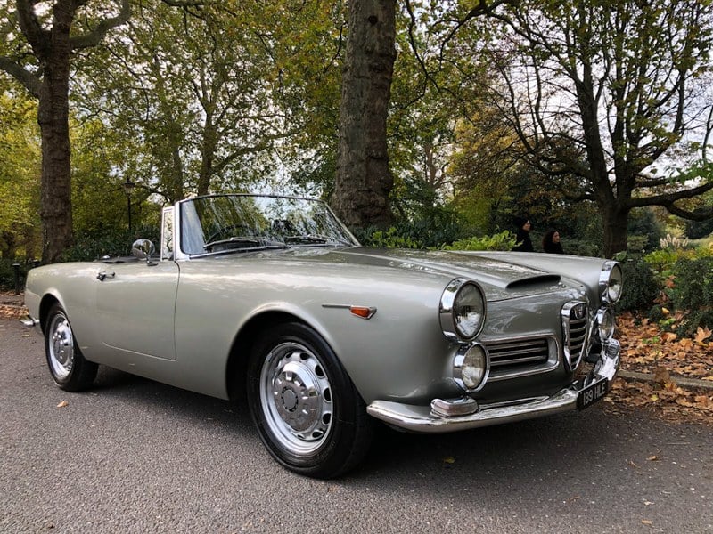 1964 Alfa Romeo 2600 Spider - 2 1964 Alfa Romeo 2600 Spider - 2