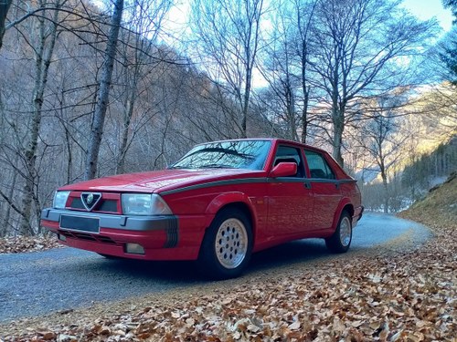 1992 One of the 1000 Alfa 75 Turbo QV Limited Edition For Sale