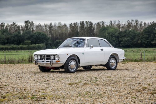 1971 Alfa Romeo 1750 GTV Series 2 (105) For Sale by Auction