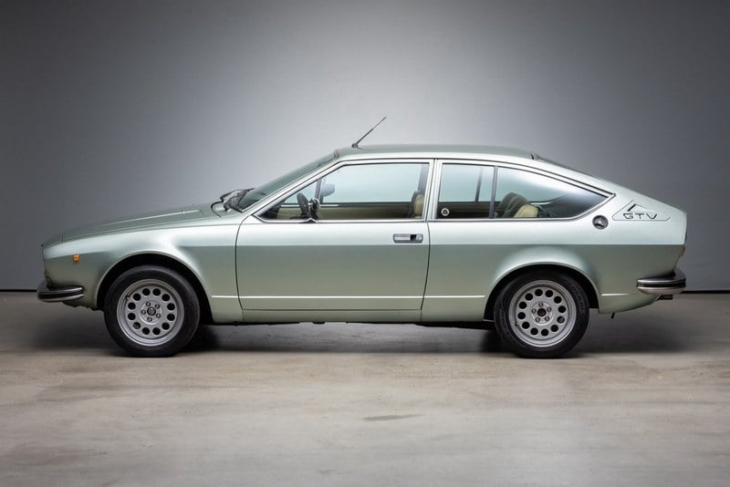 1986 Alfa Romeo GT - 4