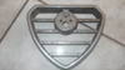 Front shield for Alfa Romeo Giulietta 1300 and 1600