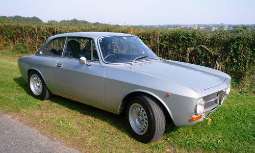 1971 Alfa Romeo 1300 GT Junior with 2L Engine VERKAUFT