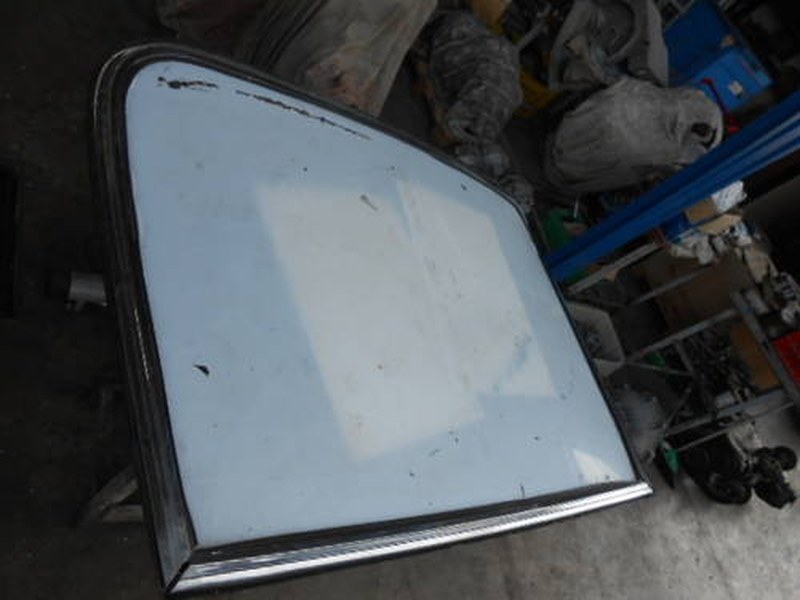 Rear window chrome frame for Alfa Romeo Montreal